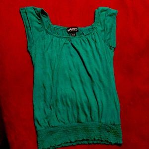 Emerald green sleeveless shirt with banded bottom